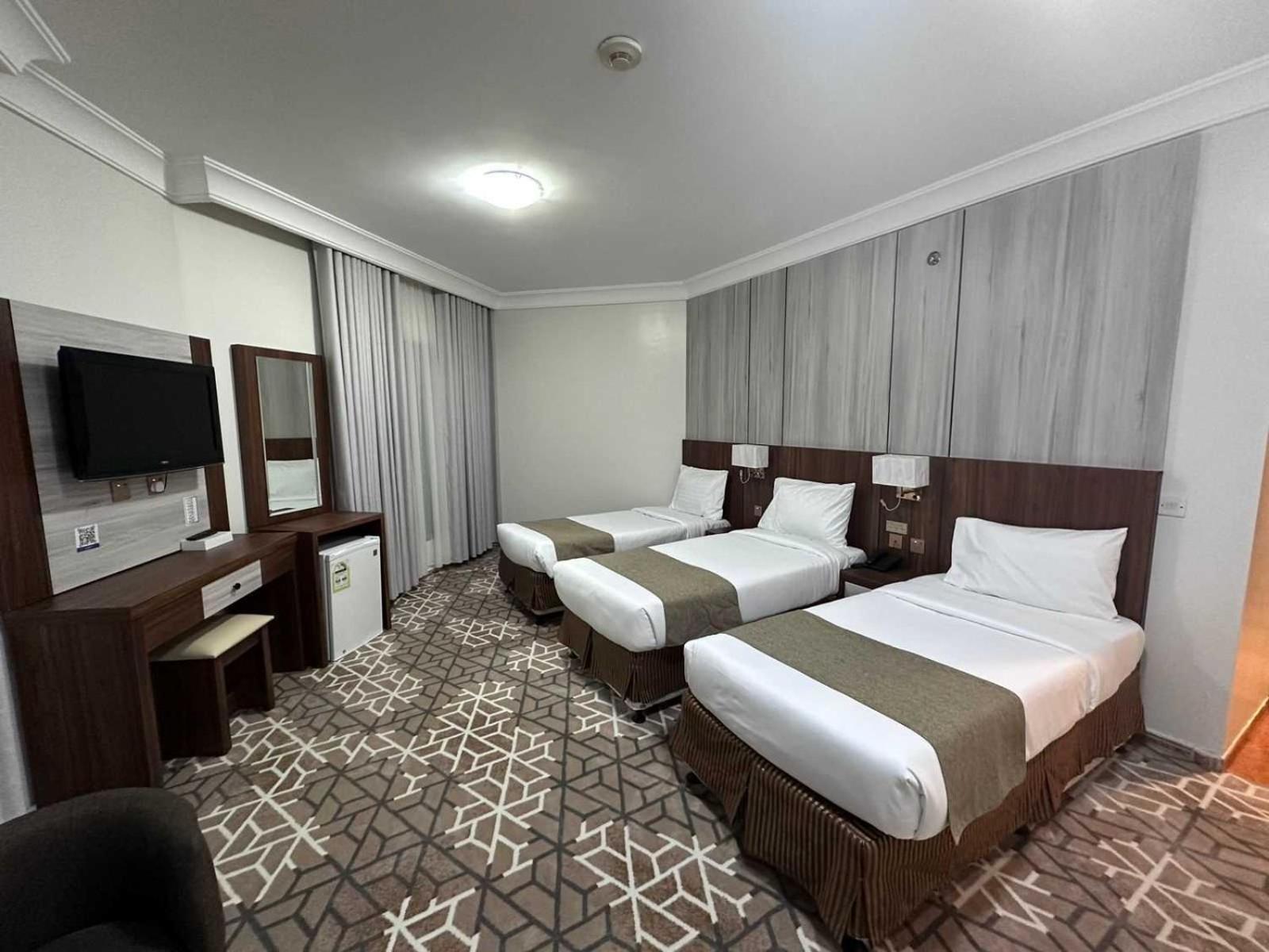 Diyar Al Salam Silver Hotel Medina Esterno foto
